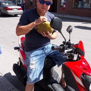 Meet your Posher, Ernesto